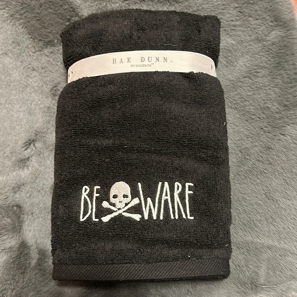 NWT Rae Dunn 2 Pack of Halloween Hand Towels